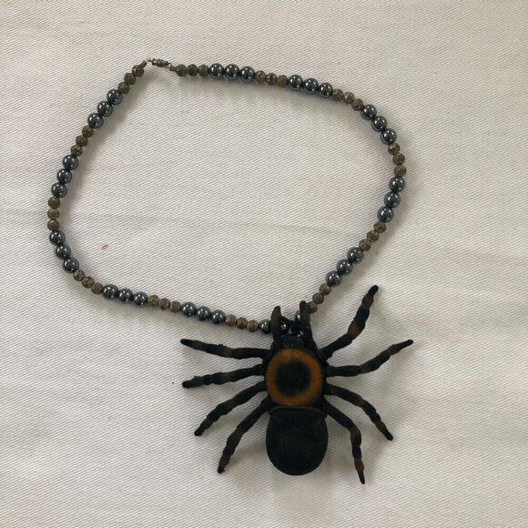 Black Spider Necklace Hematite Chain 24" Estate Sale Halloween Gothic - Picture 2 of 9